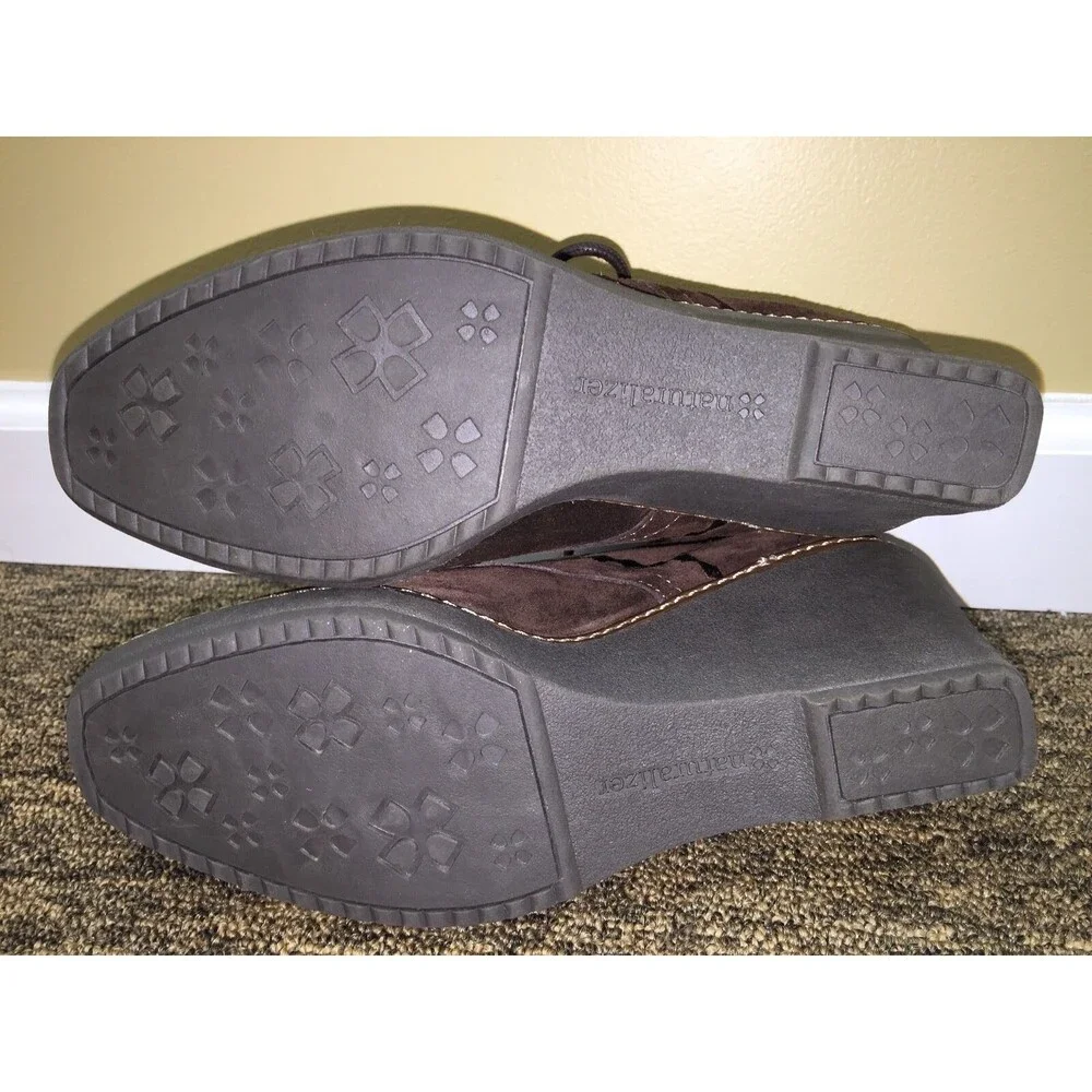 Naturalizer ladies brown shoes upper leather size 8.5 W